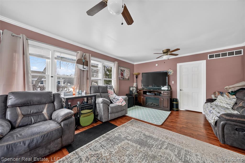 4694 High Street, Clarkston, MI — Photo 7