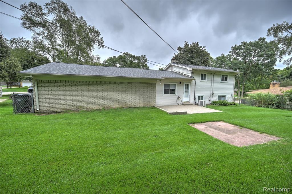 52461 Pappy Lane, Shelby Twp, MI 48316 — Photo 30