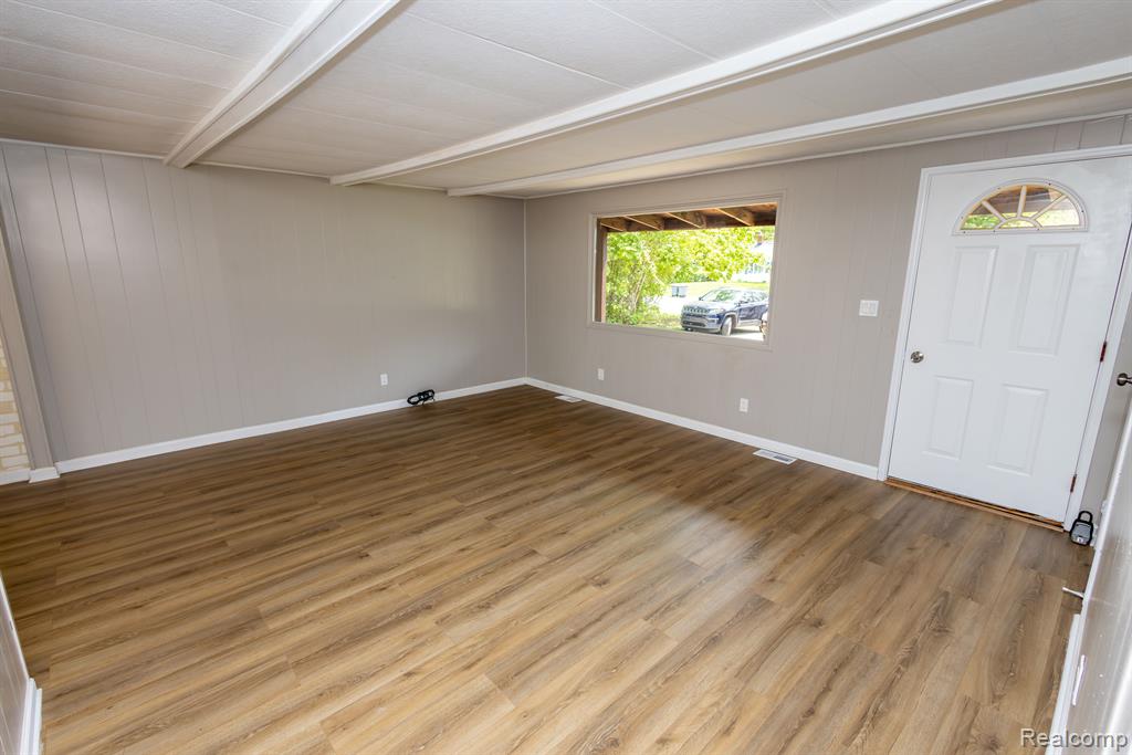 420 6TH Street, Marysville, MI 48040 — Photo 9