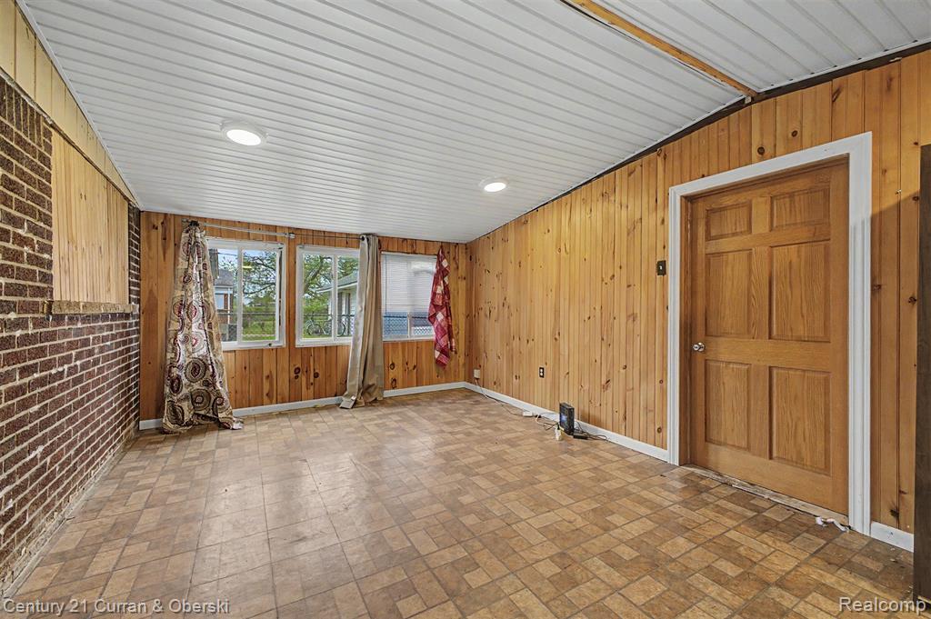 213 Suburban Street, Ecorse, MI 48229 — Photo 16
