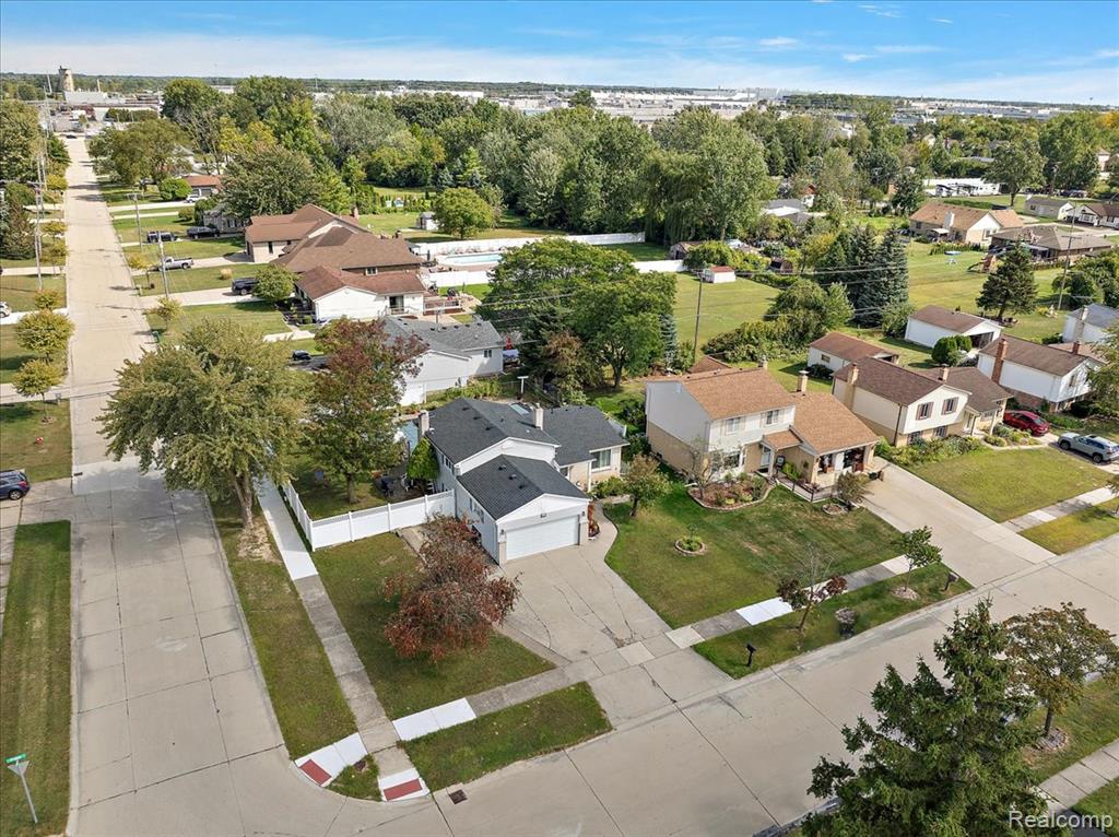 40058 Fraser Drive, Sterling Heights, MI 48310 — Photo 48