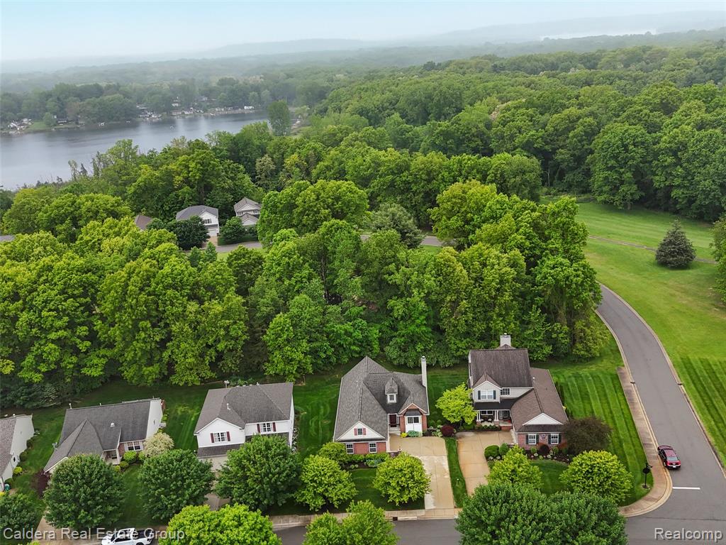 9862 Tioga Trail, Pinckney, MI 48169 — Photo 53