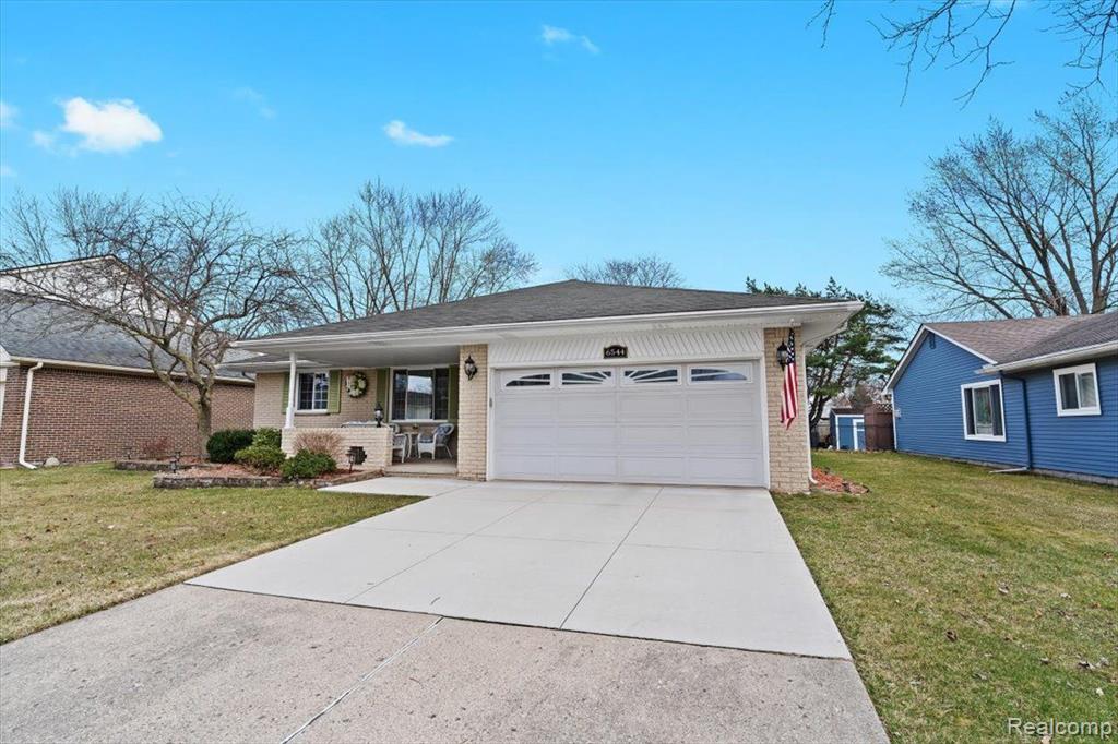 6544 POWDERHORN Drive, Canton, MI 48187 — Photo 2