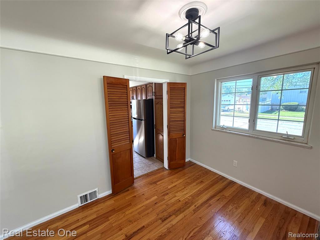 6810 Rosemary Street, Dearborn Heights, MI 48127 — Photo 3