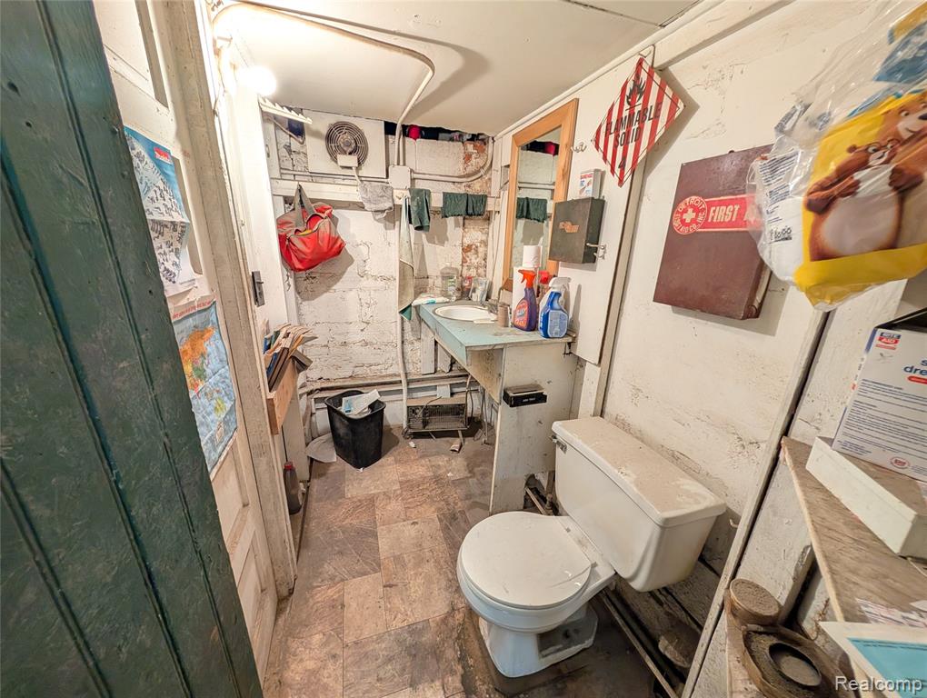 8000 W Jefferson Avenue, Detroit, MI 48209 — Photo 13