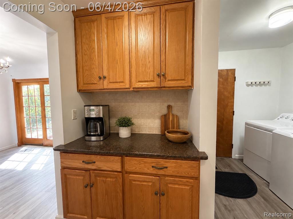 6382 Houghten Drive, Troy, MI 48098 — Photo 12