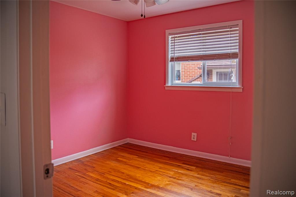 4420 Katherine Street, Dearborn Heights, MI 48125 — Photo 14