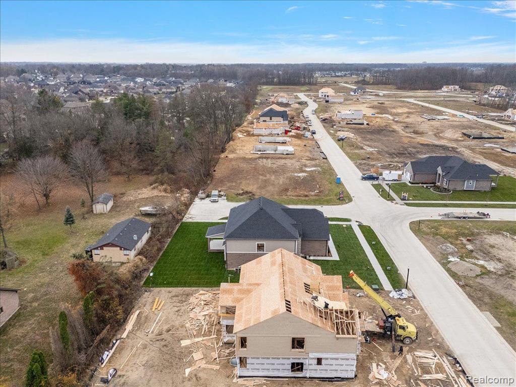 50896 MISTWOOD Drive, Macomb, MI 48042 — Photo 17