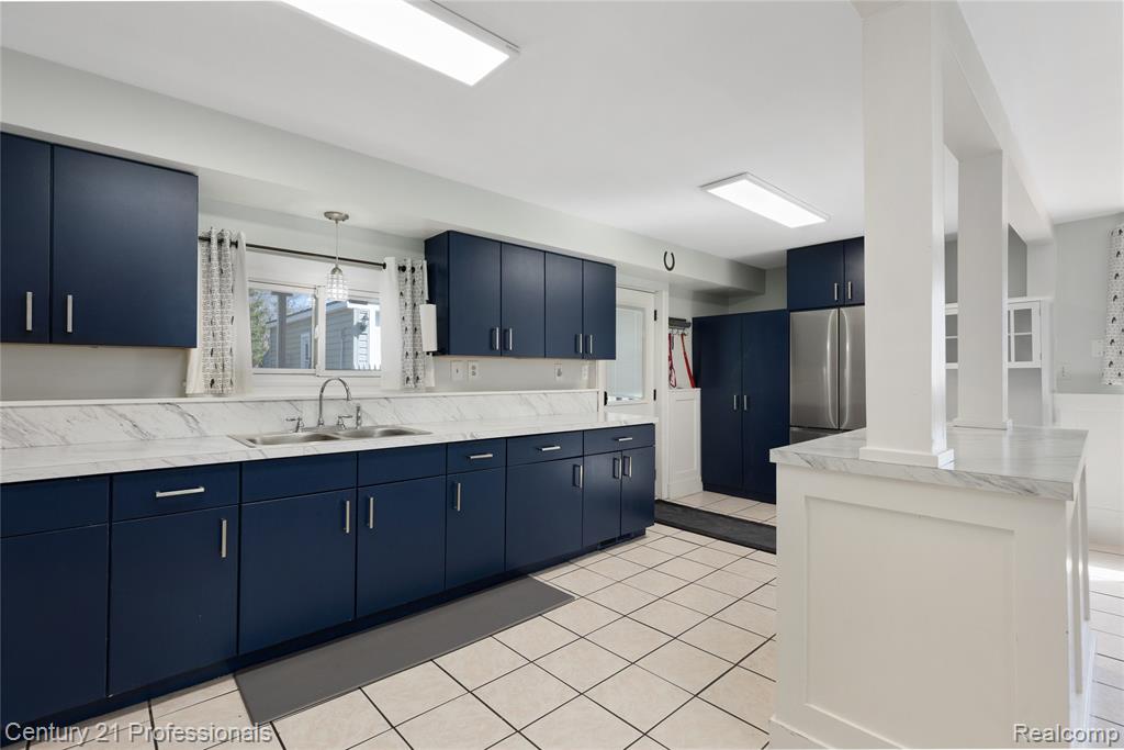 5404 Drayton Road, Clarkston, MI — Photo 12