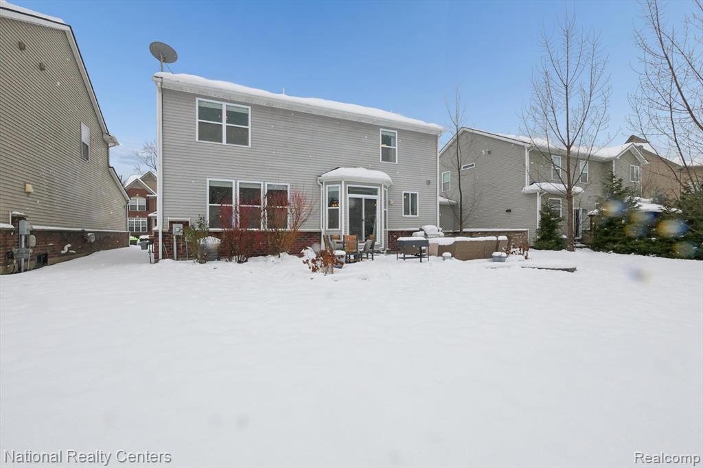 27316 Victoria Road, Novi, MI — Photo 43