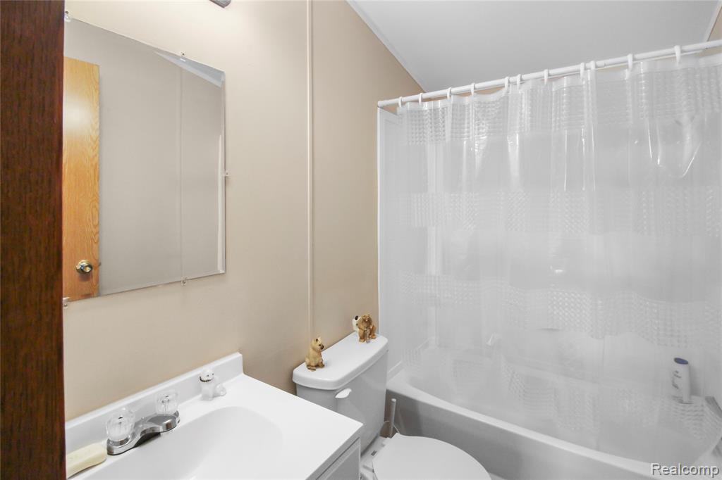 3713 Watermill Lane, Carleton, MI 48117 — Photo 18