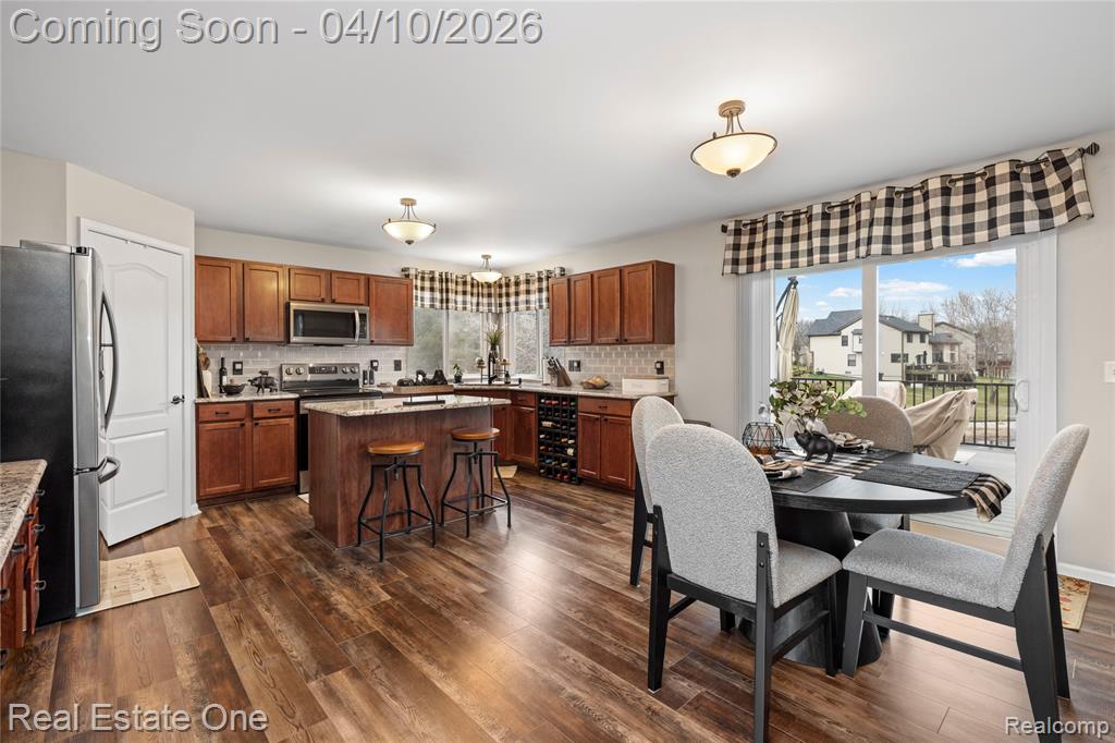 42756 Winding Pond Trail, Belleville, MI 48111 — Photo 18