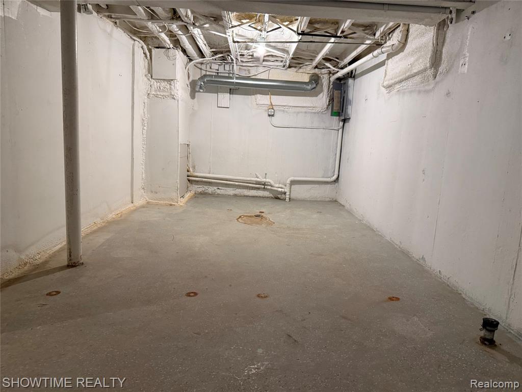 26261 Linwood Street, Roseville, MI, 48066