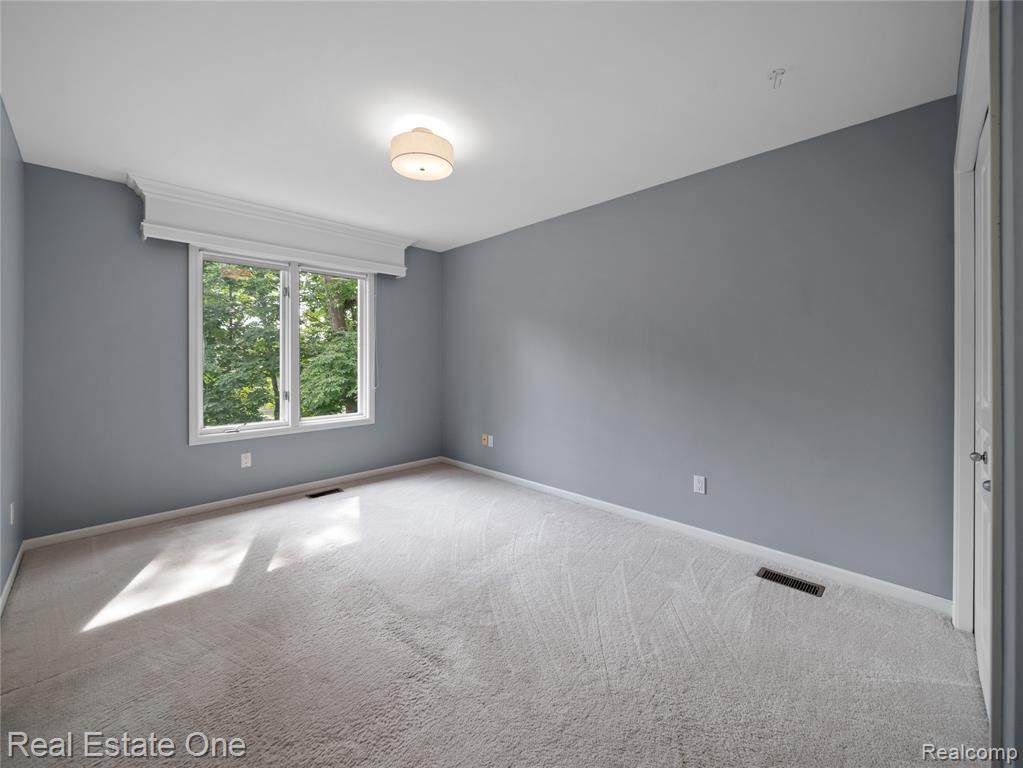 5471 Parkside Drive, Brighton, MI 48114 — Photo 21