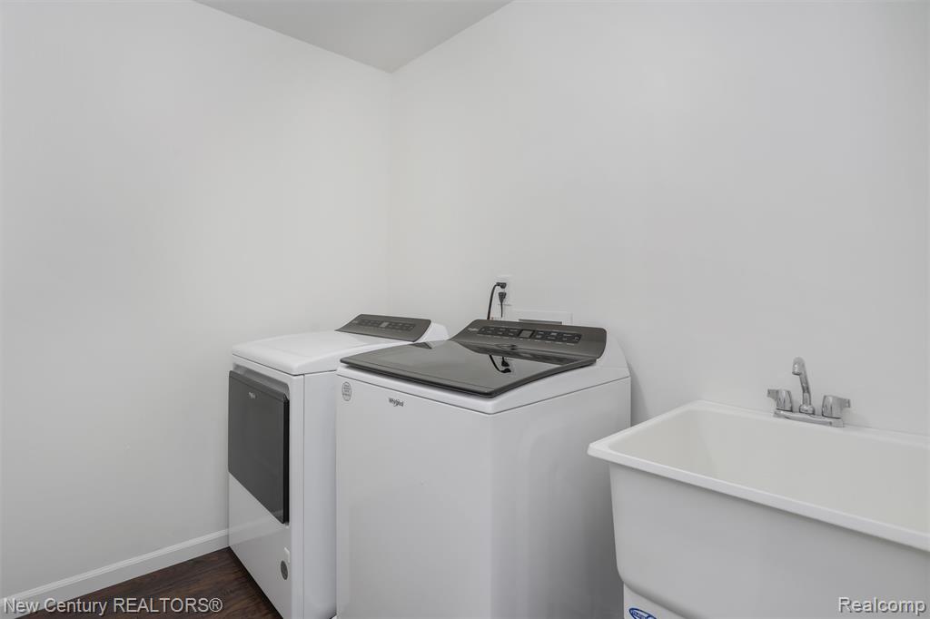 6496 Skylar Lane, Waterford, MI 48327 — Photo 15