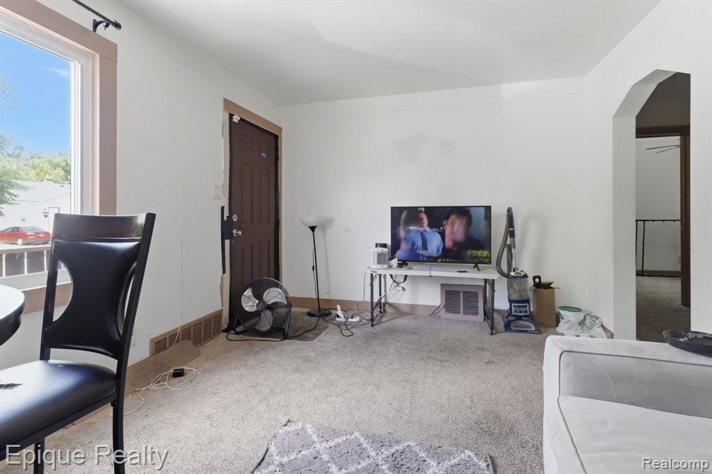8240 Fielding Street, Detroit, MI 48228 — Photo 5