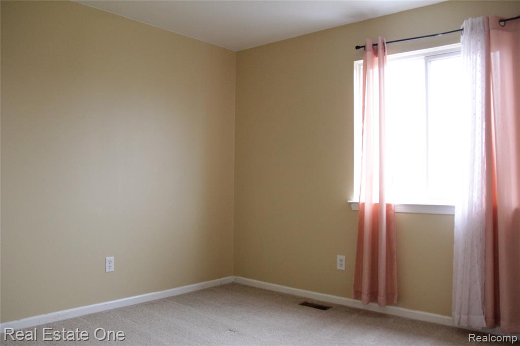 40690 Bluesprings Court, Canton, MI 48188 — Photo 35