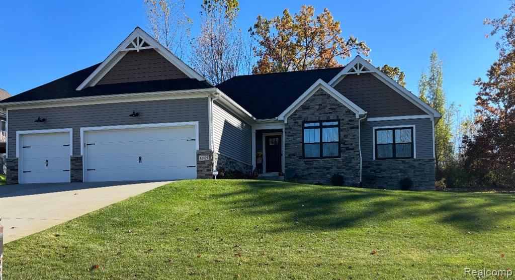 12425 Wolfberry Court, Fenton, MI 48430 — front exterior