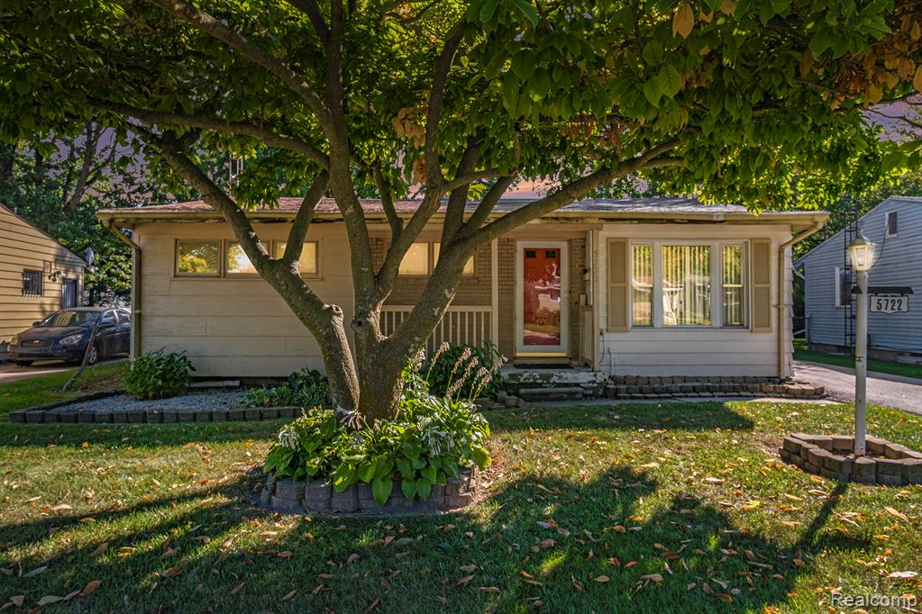 5722 Susan Street, Flint, MI 48505 — Photo 2