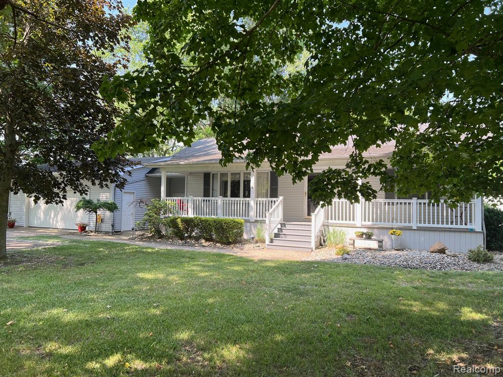 7369 Sheridan Road, Flushing, MI 48433 — front exterior