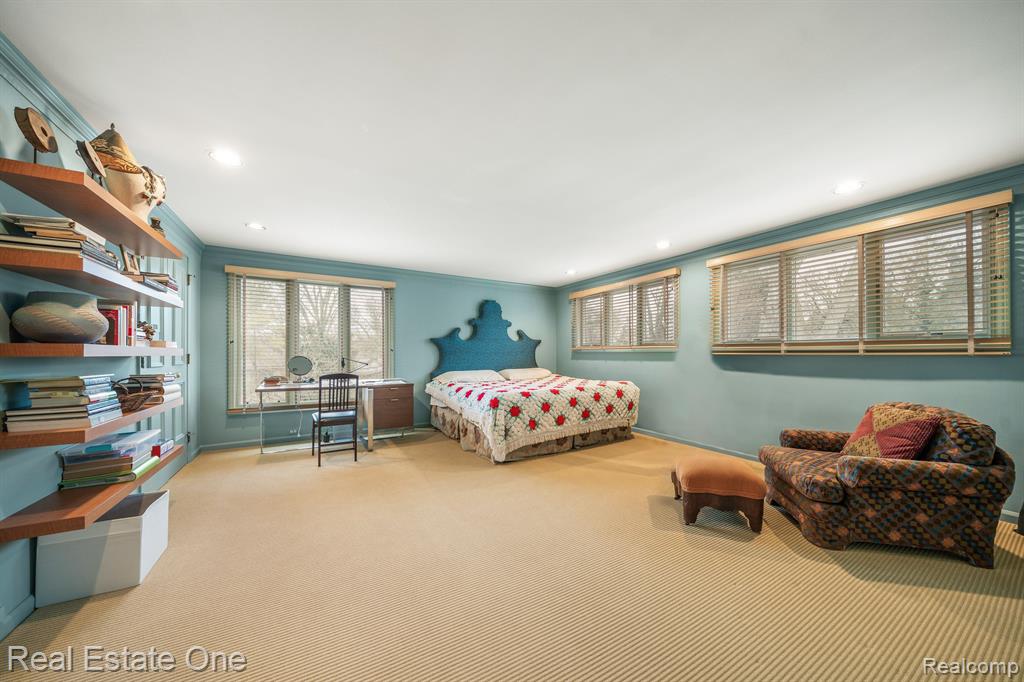 8519 HENDRIE Boulevard, Huntington Woods, MI — Photo 47