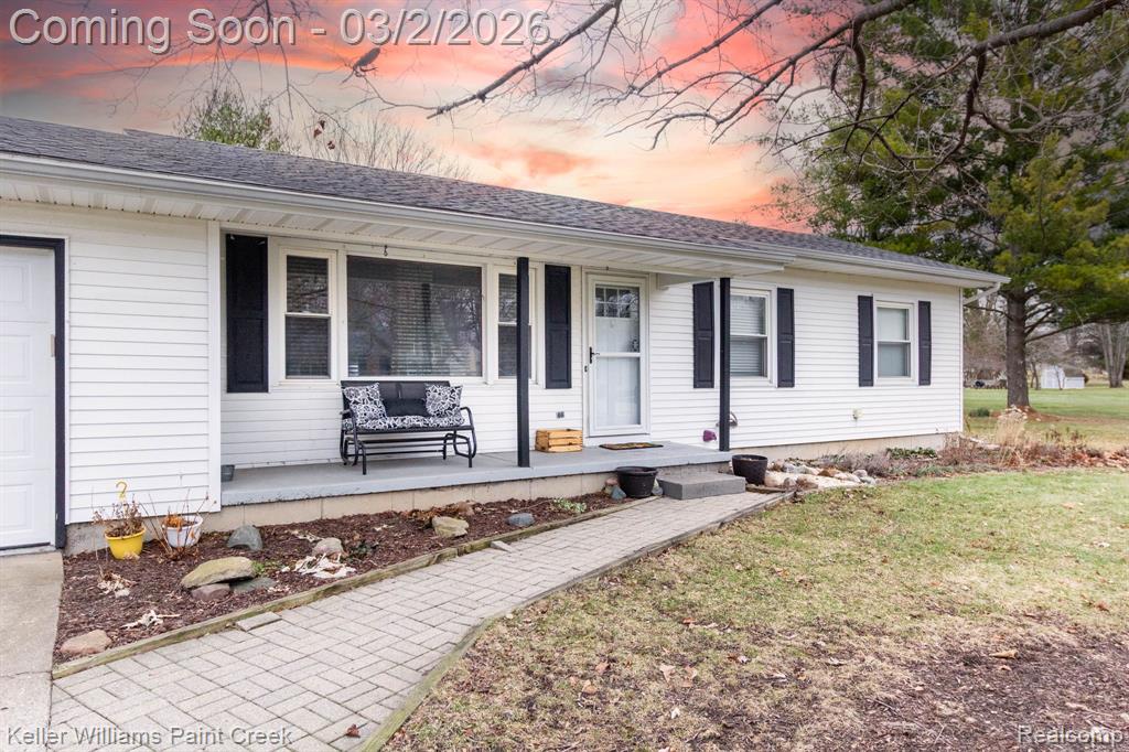 11346 Stoney Brook Drive, Grand Ledge, MI 48837 — Photo 2