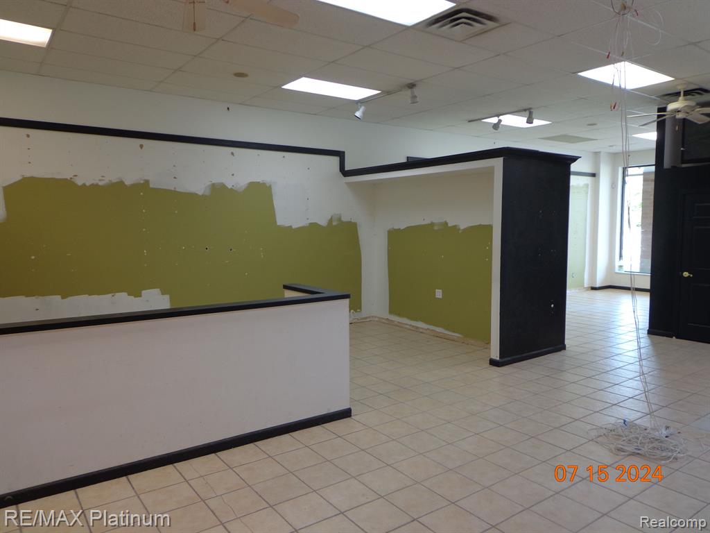 1818 N OLD US 23, Howell, MI 48843 — Photo 10