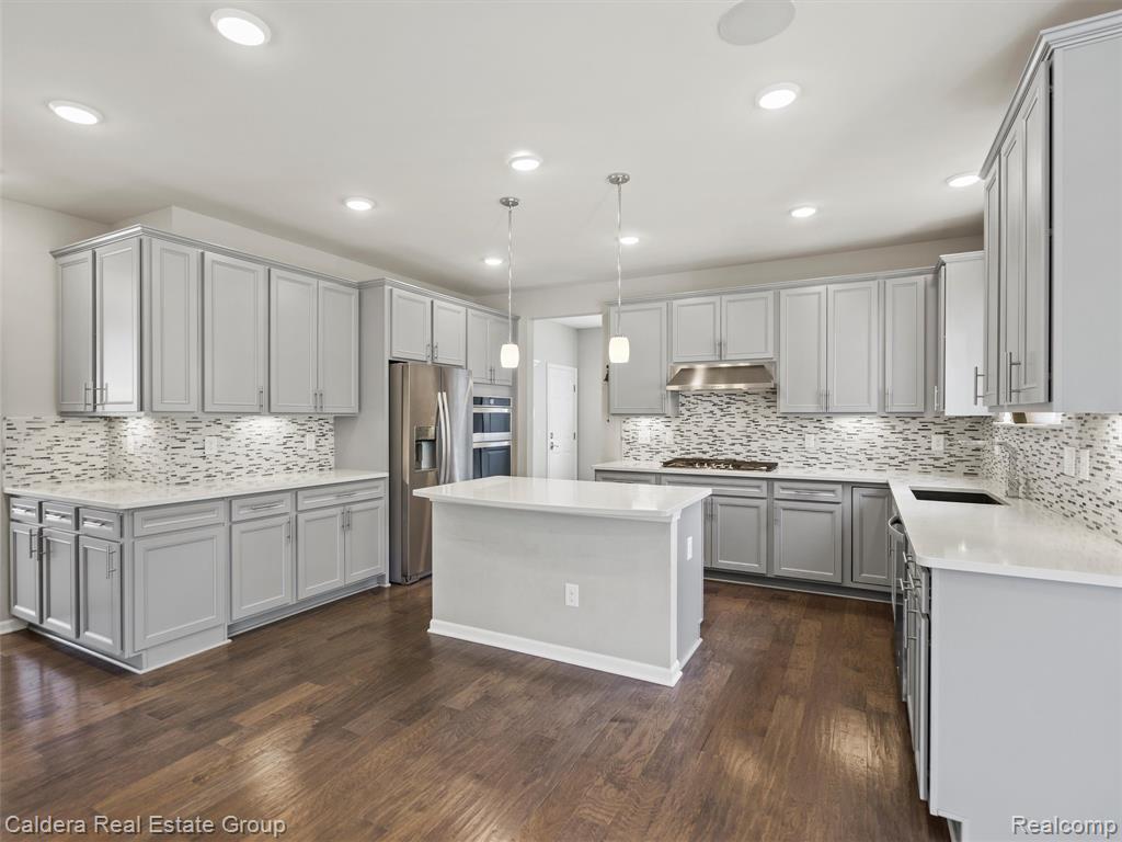 4132 Walcott Drive, Lake Orion, MI — Photo 12