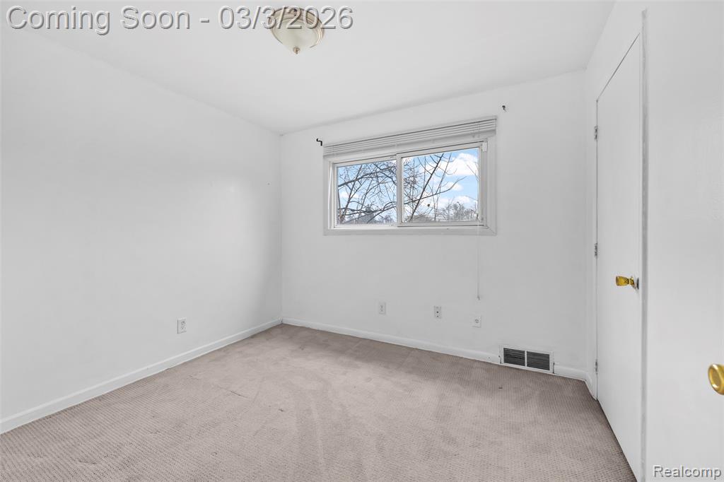 139 Belton Street, Garden City, MI — Photo 13