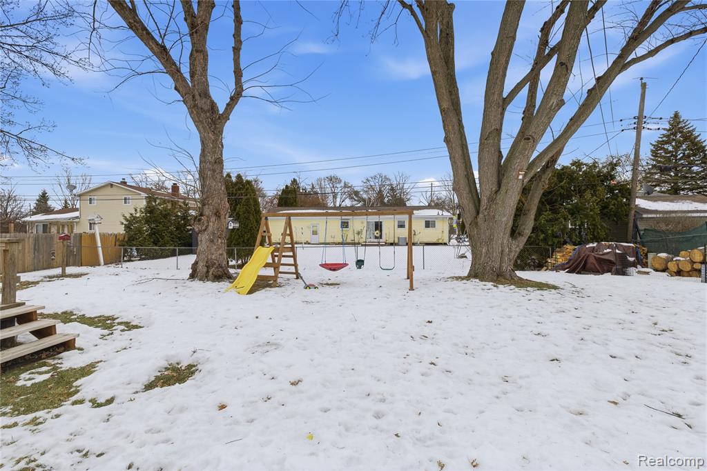 6115 Marscot Drive, Lansing, MI 48911 — Photo 12