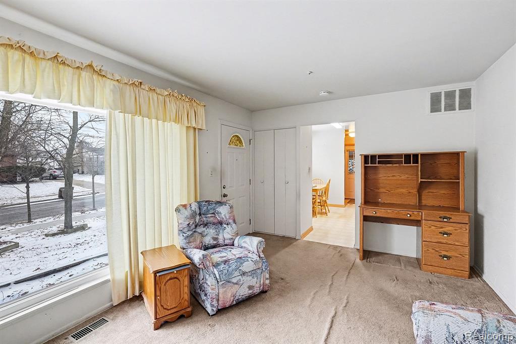 672 Linda Vista Drive, Pontiac, MI 48342 — Photo 15