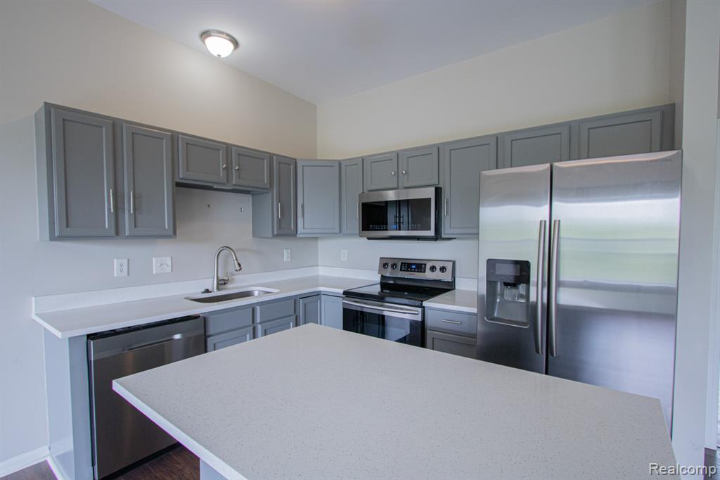 68 W Bethune Street, Detroit, MI 48202 — Photo 6
