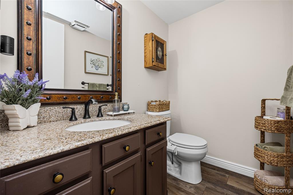 3553 Loon Lake Road, Wixom, MI 48393 — Photo 10