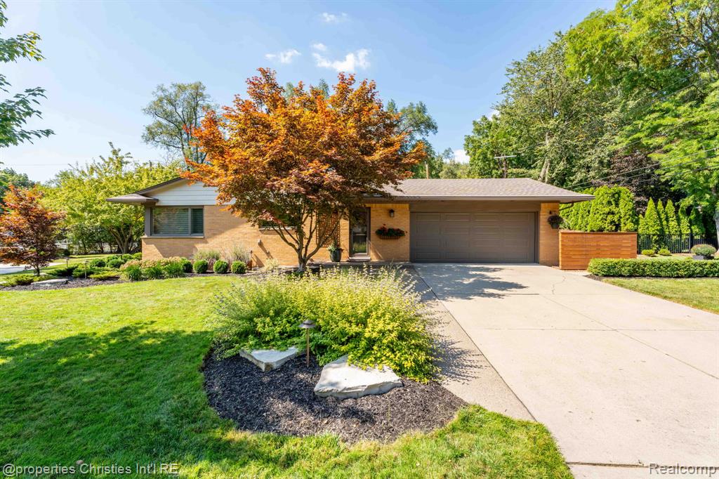 19418 Warwick Street, Beverly Hills, MI 48025 — Photo 56