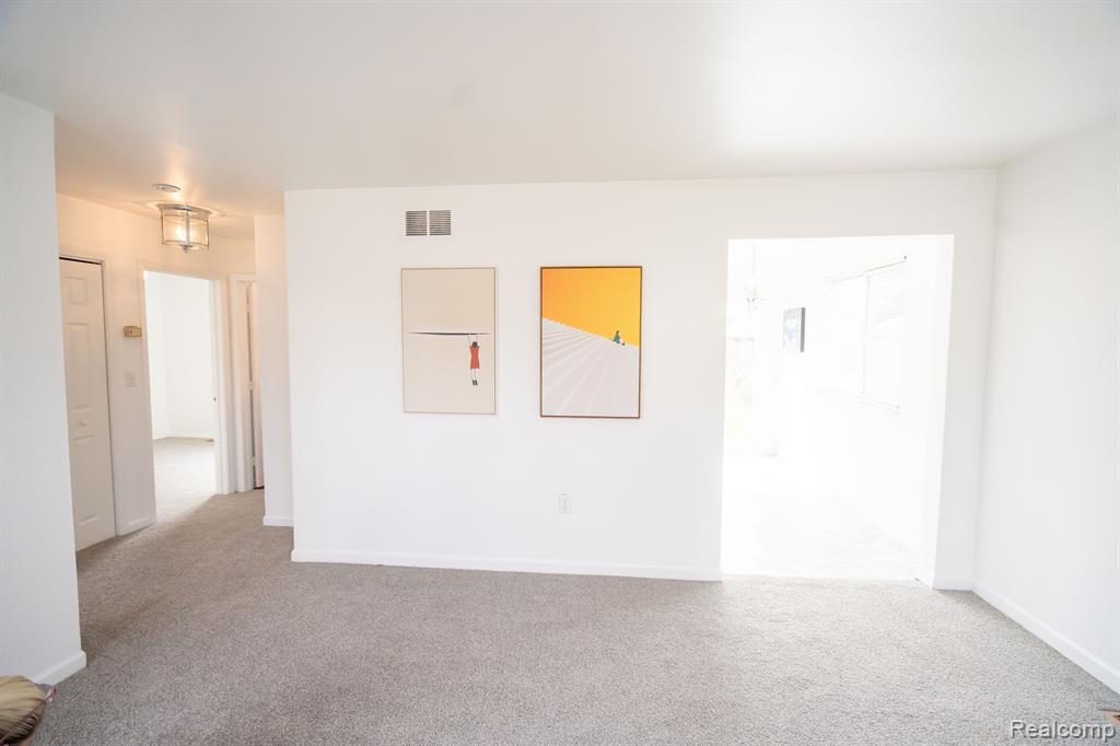 5948 DUDLEY Street, Taylor, MI 48180 — Photo 6