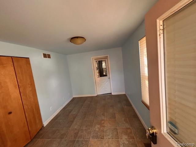 2411 Pine Lake Avenue, Keego Harbor, MI 48320 — Photo 4