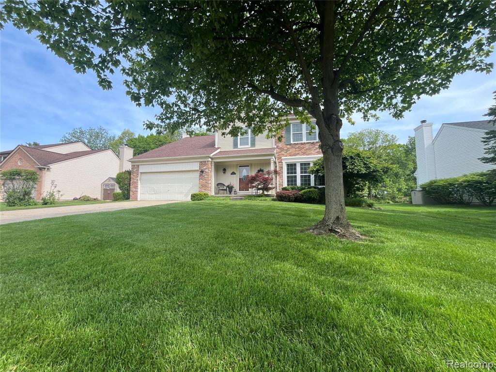 560 Thornridge Drive, Rochester Hills, MI 48307 — Photo 2