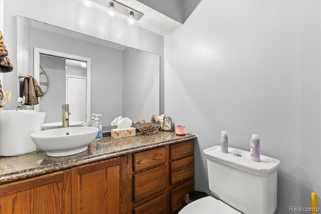 203 Lac Sainte Claire Drive, Saint Clair Shores, MI, 48082