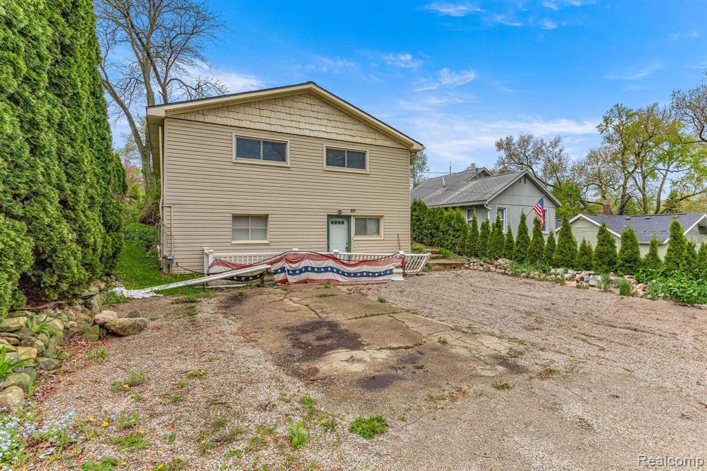 811 Elkinford Drive, White Lake, MI 48383 — Photo 3