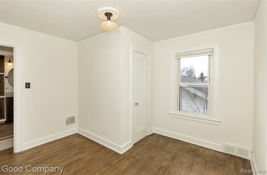717 W 12 Mile Road, Royal Oak, MI 48073 — Photo 25