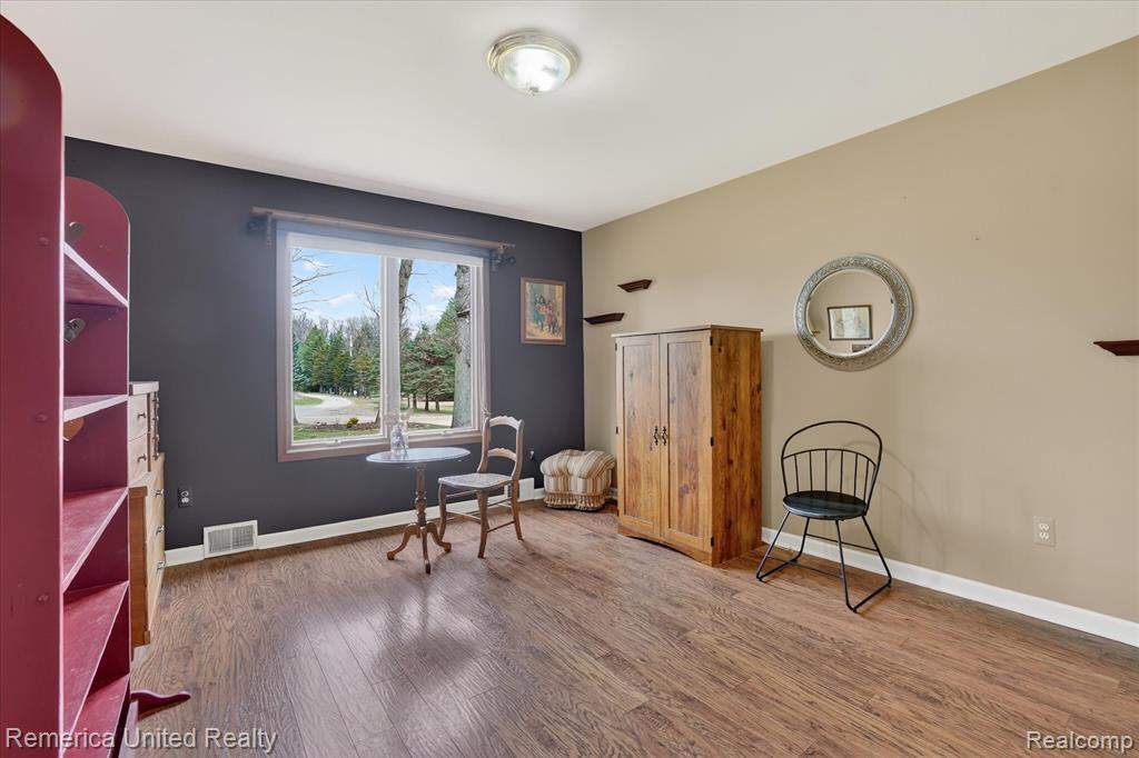 660 E Allen Road, Howell, MI 48855 — Photo 27