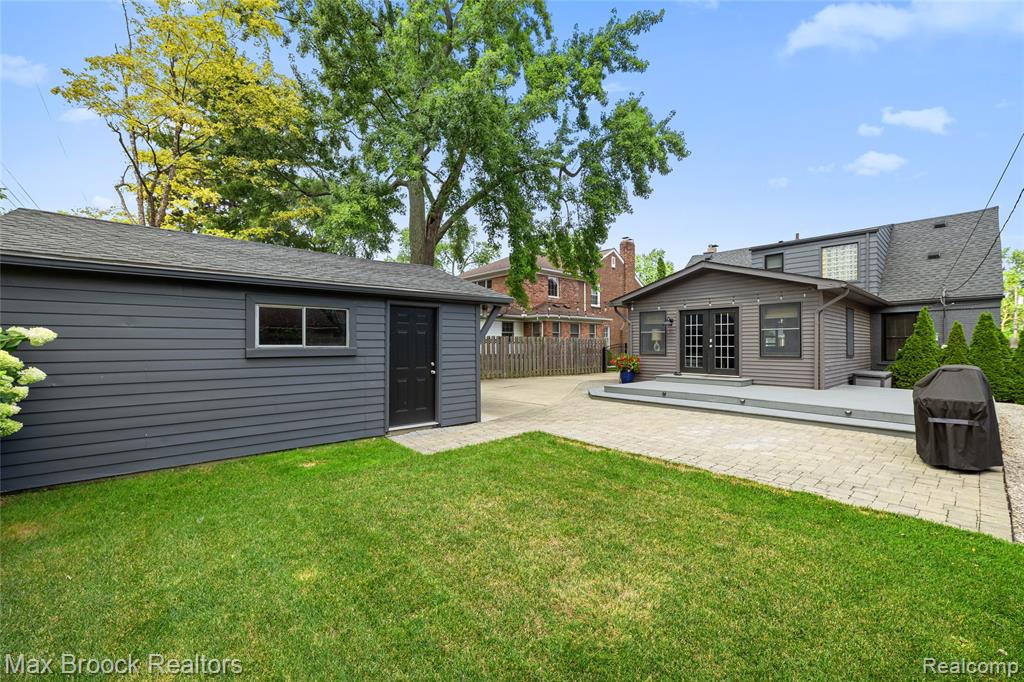 10545 Talbot Avenue, Huntington Woods, MI — Photo 23
