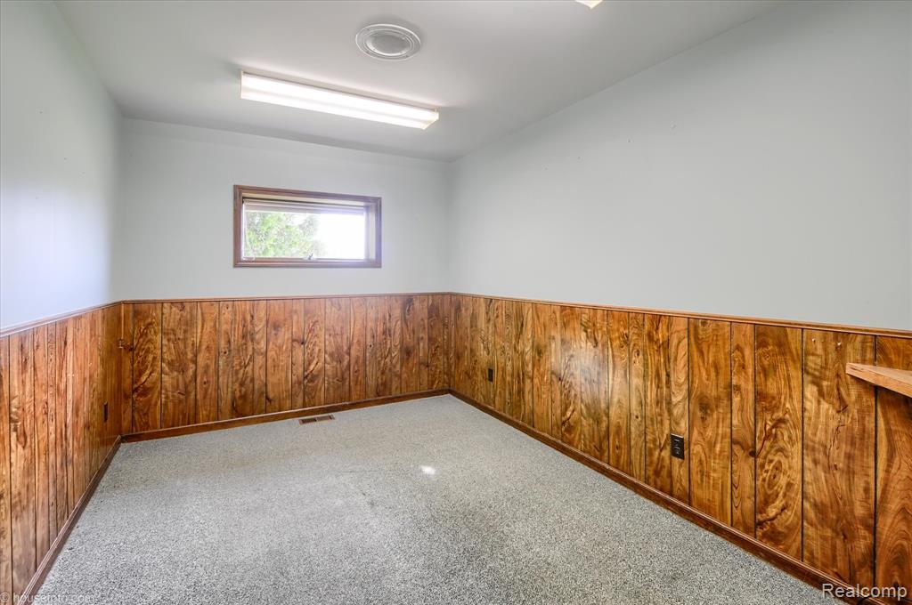 520 Imlay City Road, Lapeer, MI 48446 — Photo 16