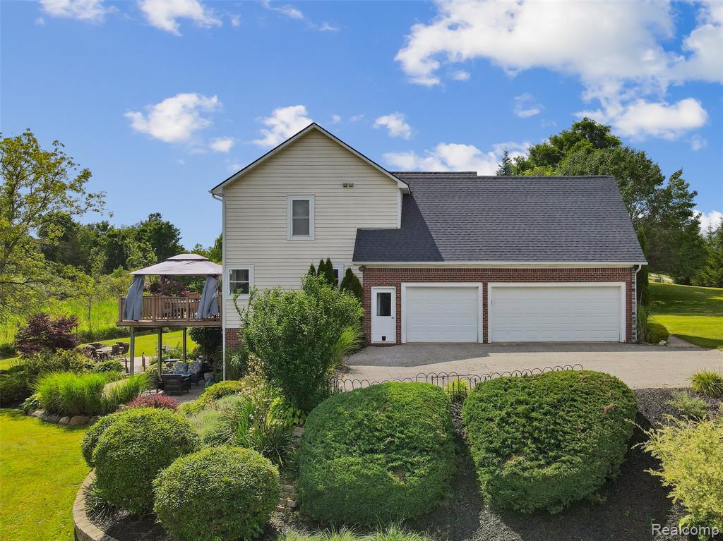 945 Gray Fox Court, Howell, MI 48843 — Photo 65