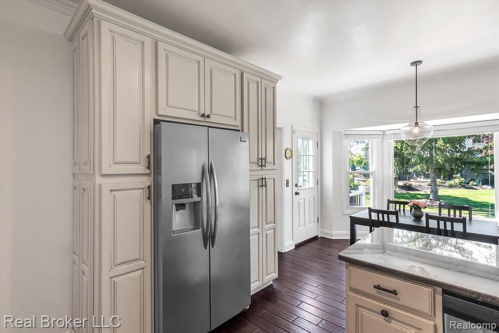 45169 MIDDLEBURY Lane, Canton, MI 48188 — Photo 18