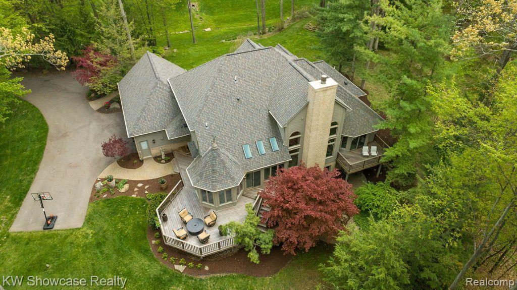 6061 TURNBERRY Drive, Commerce Twp, MI 48382 — Photo 7