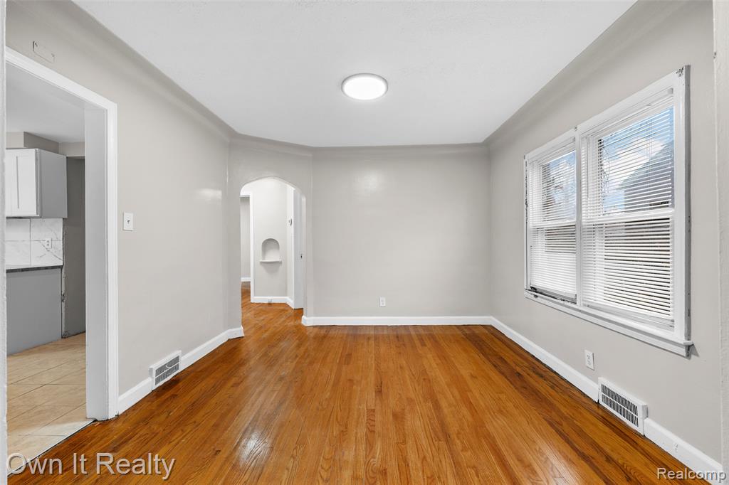 8585 Marlowe Street, Detroit, MI 48228 — Photo 7