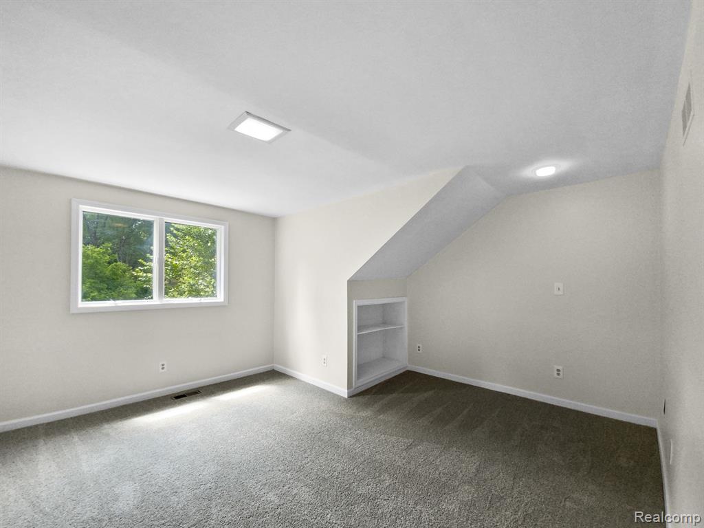 2887 BAYLIS Drive, Ann Arbor, MI 48108 — Photo 18