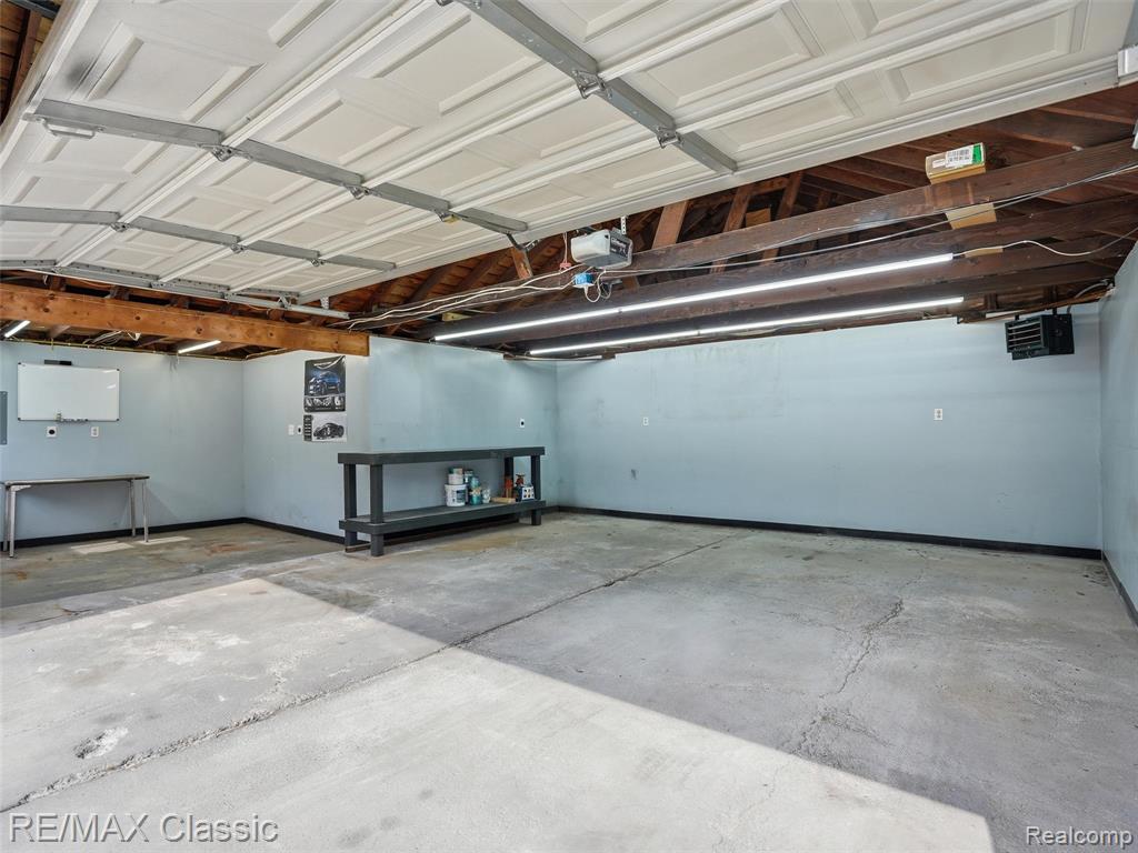 9116 Tecumseh Avenue, Redford, MI 48239 — Photo 40