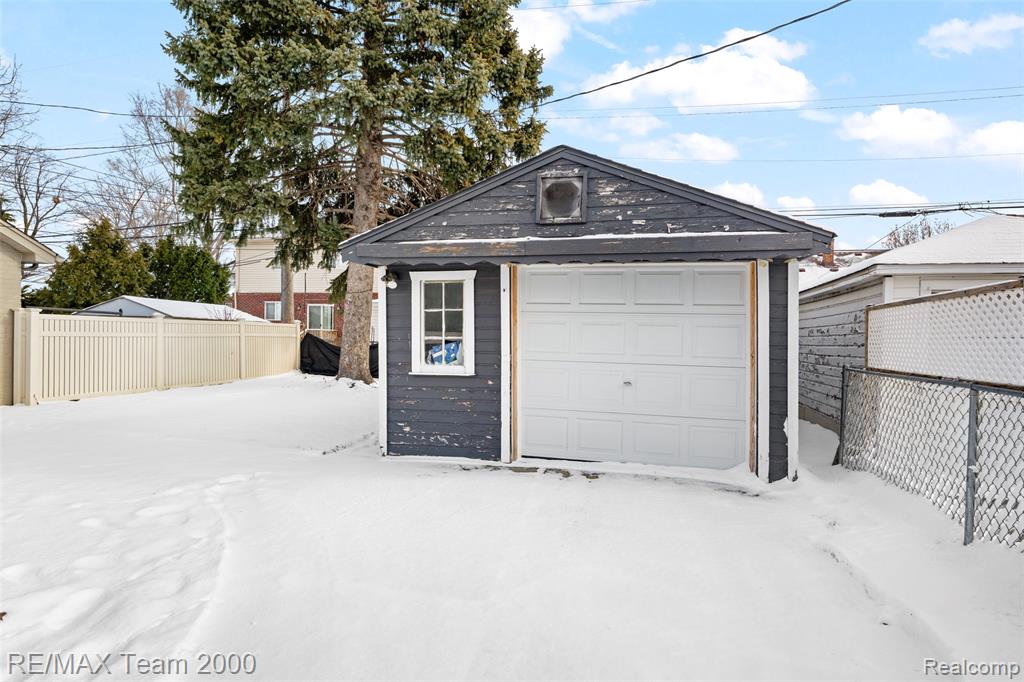 6244 Kendal Street, Dearborn, MI 48126 — Photo 26